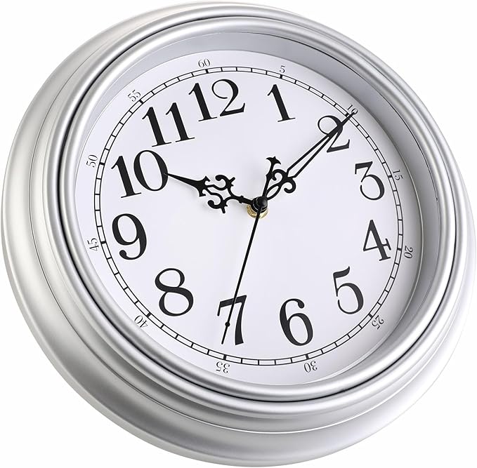 Plumeet Small Retro Wall Clock - Image 4