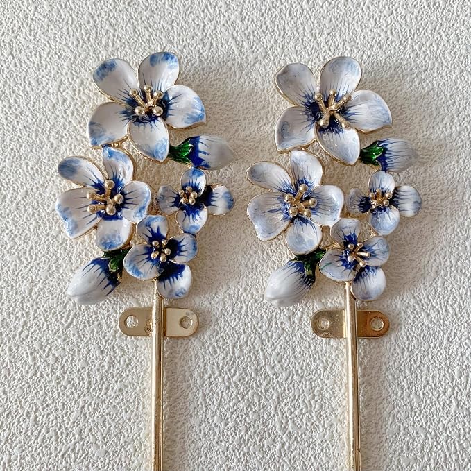 2 Pack Decorative Wall Hooks, Vintage Flower Shaped Metal Wall Hook - Image 4